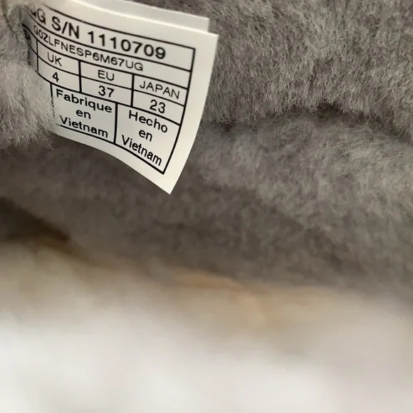 UGG Kallen genuine shearling line bootie slipper - Picture 12 of 15